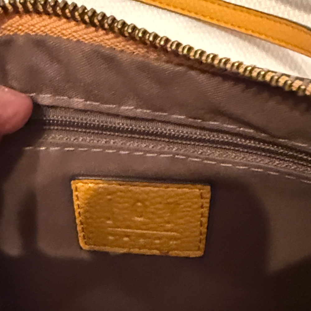 Joy Susan Mustard Yellow Pebbled Vegan Leather Crossbody Wristlet Bag Organizer - Picture 2 of 4